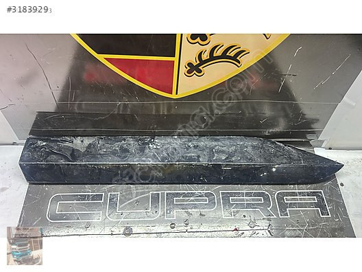 skoda superb 2015 2018 sol arka kapı çitası 3v0854949