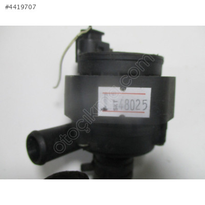 Mercedes Benz Sirkülasyon Pompası A2118350026