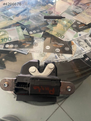 FİAT FİORİNO BAGAJ KAPISI KİLİDİ TEMİZ SÖKME ORJİNAL