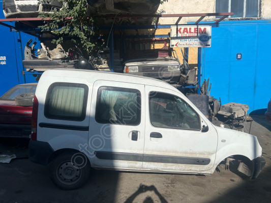 KANGOO SAĞ ÖN VE ORTA SÜRGÜLÜ KAPI MARŞPİYEL ŞAŞİ DİREK ÇAMURLUK