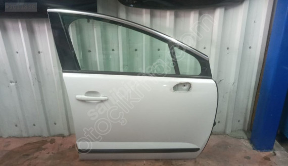 PEUGEOT 3008 SAĞ ÖN KAPI ORJİNAL ÇIKMA