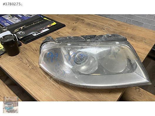Vw passat sağ ön far çıkma