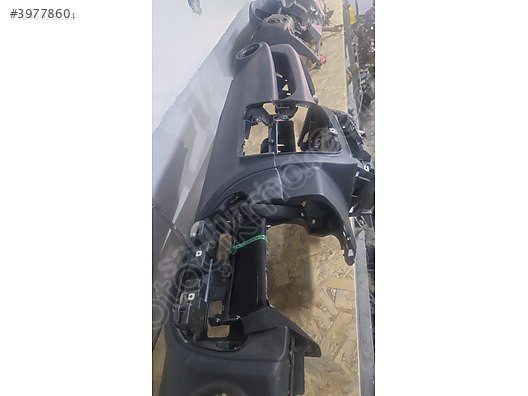 RENAULT CLİO 4 SIFIR ORJİNAL GÖĞÜS (TORPİDO)