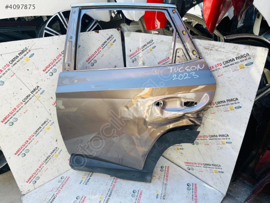 Hyundai Tucson sol arka kapı (hasarlı parça)2021 2025
