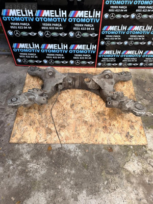 MERCEDES E200 ÇIKMA ARKA TRAVERS A2113503612