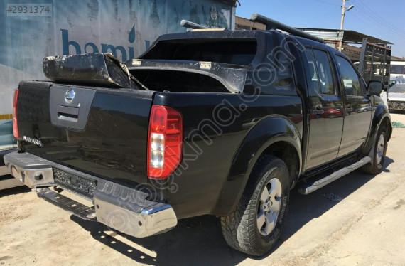 NİSSAN NAVARA ARKA TAMPON...MİL OTO