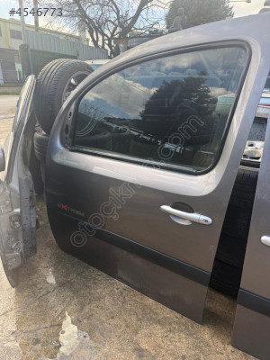 RENAULT KANGOO 3 SOL ÖN KAPI