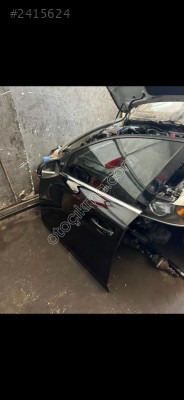 AUDİ SOL ÖN KAPI SİYAH