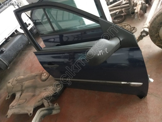 Megane 2 Sağ Ön Kapı Çıkma Parçası - Mert Oto Renault