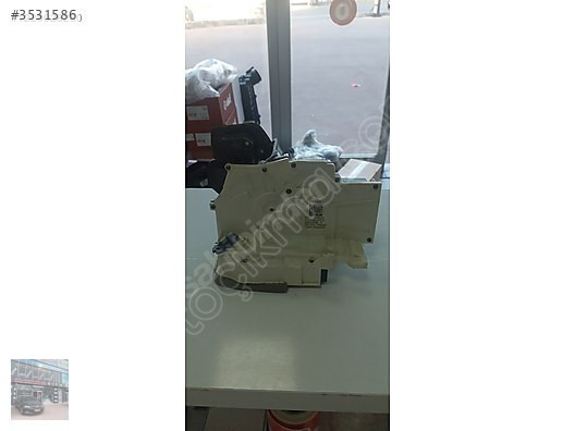 AUDİ A5 KAPI KİLİT