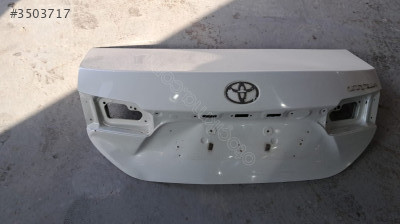 TOYOTA COROLLA BEYAZ BAGAJ KAPAĞI