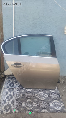 BMW E60 SAĞ ARKA KAPI