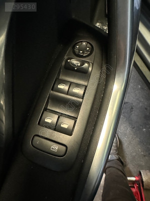 PEUGEOT 2008 CAM DÜĞMESİ ANAHTARI
