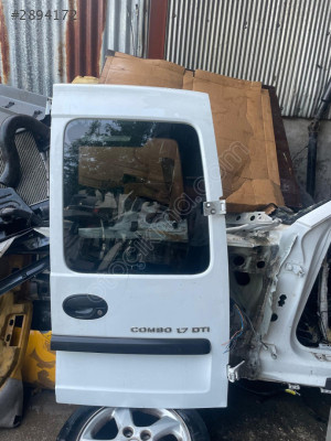 Opel combo arka sağ bagaj kapağı