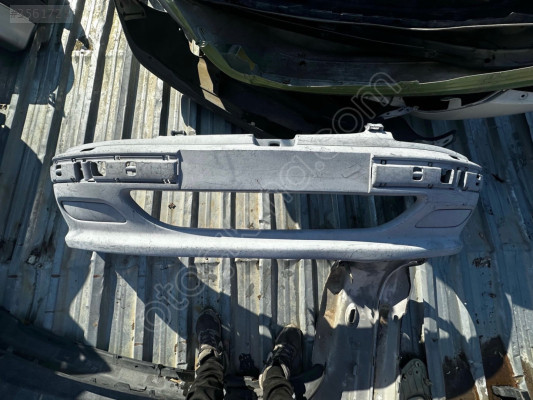 Peugeot 406 ön tampon çıkma