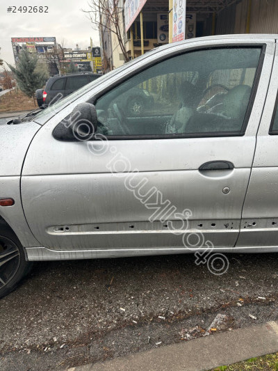 Renault Megane 1 sol ön kapı