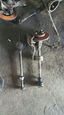 Clio 1.4 8v sağ sol Akis yedek parça