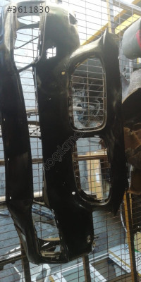 BMW 3 Serisi F30 Çıkma Ön Tampon Parçası