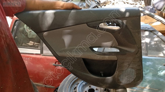 Fiat egea sol arka kapı döşemesi
