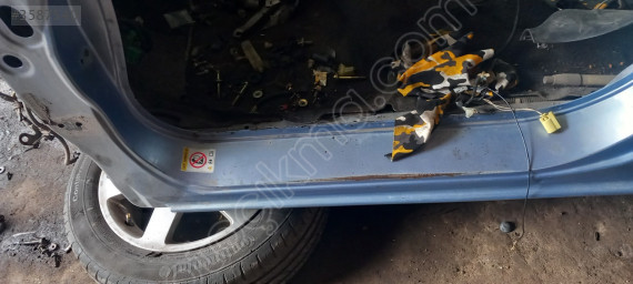 Çıkma honda jazz sol marşbiyel sacı