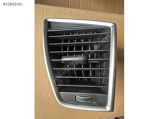 8R1820902 Audı Q5 Sag Kalerifer Izgarası