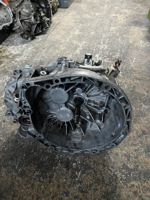 RENAULT TRAFİC 1.9 6 İLERİ ŞANZIMAN KOMPLEE