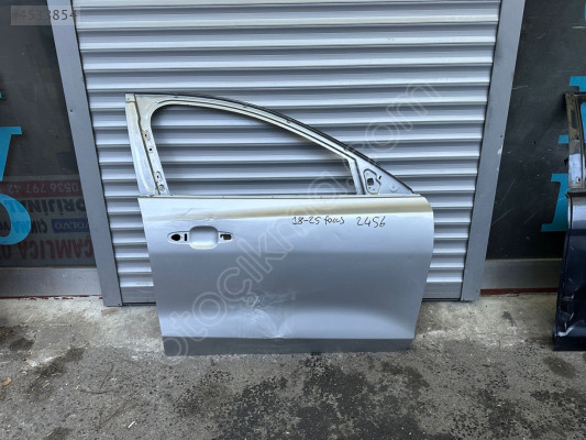 Focus sağ ön kapı 2018 sonrası gri çıkma