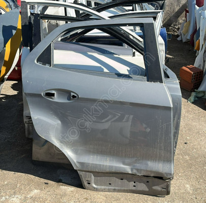 FORD ECOSPORT SAĞ ARKA KAPI