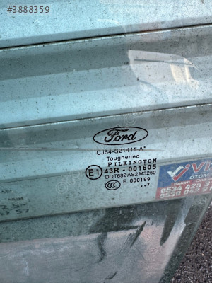 Ford Kuga sol ön kapı camı 2014-2019