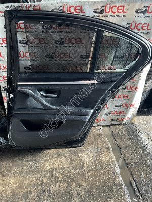 BMW 520 F10 ORJİNAL SAĞ ARKA KAPI DÖEŞEMESİ