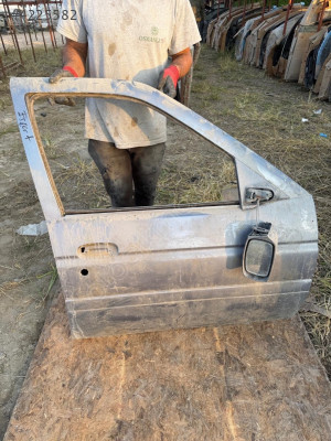 Ford escort sağ ön kapı