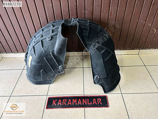AUDİ Q3 ÖN ÇAMURLUK DAVLUMBAZI HALI SAĞ 2012-2019 SIFIR ORJİNAL