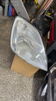 FORD FİESTA SAĞ FAR ESKİ KASA ORJİNAL ÇIKMA