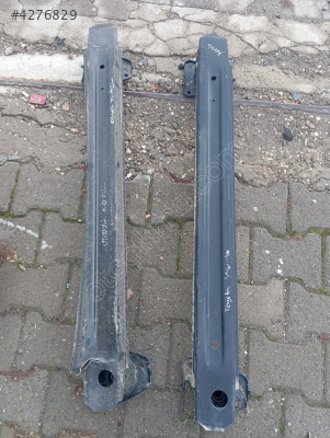 2019 2025 Toyota Corolla arka tampon demiri