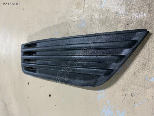 ÇIKMA FORD FOCUS ÖN TAMPON SAĞ SİSSİZ BAKALİTİ 4M5119952BE