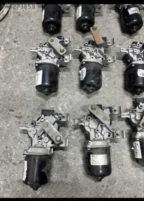 Clio 4-IV Ön Cam Silgi (Silecek) Motoru (2013-2020) 288004542R