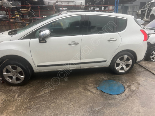 Peugeot 3008 çıkma parçaları