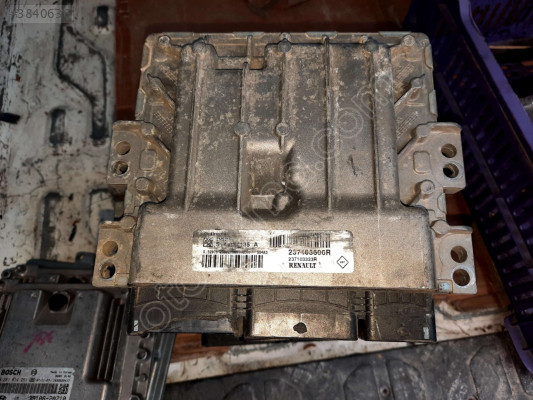 Renault Clio 4 motor beyni 237103606R - S180158135A EMS3150
