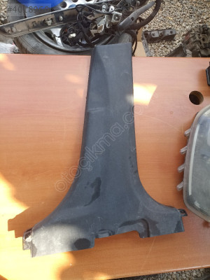 Hyundai Accent Era Sağ Orta Direk Alt Kaplama