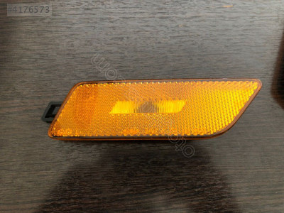 PORSCHE MACAN TAMPON REFLEKTÖRÜ ORJİNAL