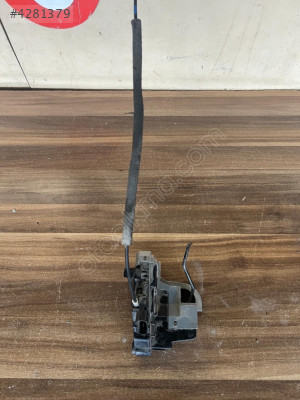 HYUNDAİ İ20 SOL ARKA KAPI KİLİDİ 81410-C8020