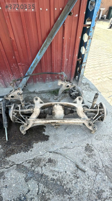 Mercedes E Serisi W124 için Komple Arka Dingil Travers