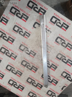 BMW 5 G30 G31 Ön Sol Destek Destek Bölmesi OEM 7407775-04