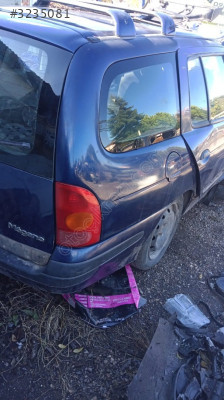 Megane 1 stw station sağ arka çamurluk kesme yedek parça