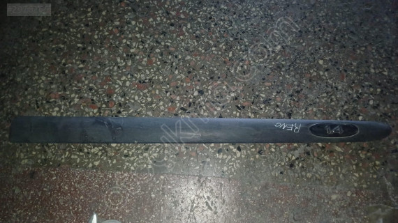 Renault Clio 2 sağ ön kapı çıtası