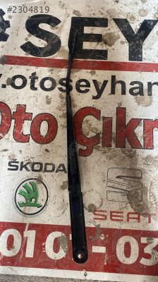 skoda octavia 2018 sol silecek kolu