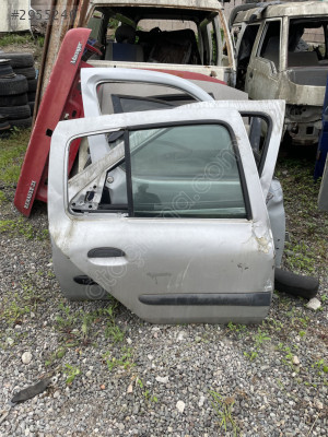 RENAULT CLİO 2 SAĞ ARKA KAPI
