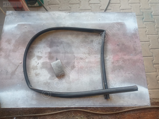 Opel Astra G 99-09 Model Ön Sağ Kapı Cam Kanal Fitili Orijinal