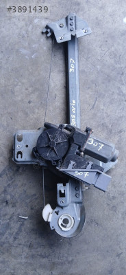 Peugeot 307 çıkma sag arka cam kirkosu