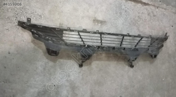 HYUNDAI TUCSON ORJİNAL ÇIKMA ÖN TAMPON IZGARASI